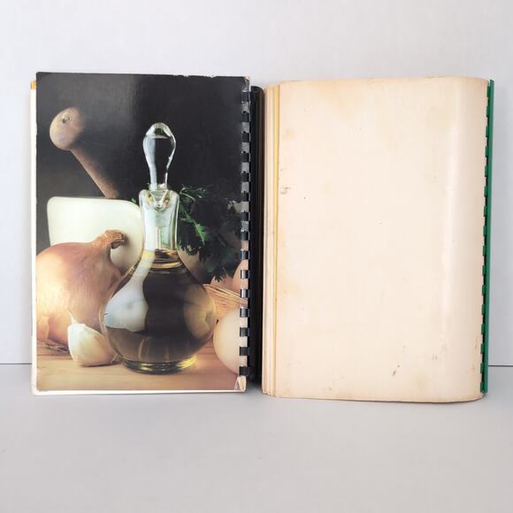 Lot of 2 New Jersey Cookbooks Jersey Fresh/Vegetable Growers Association of NJ - Picture 2 of 16